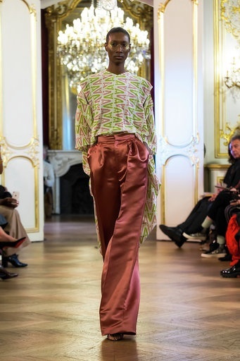 Imane Ayissi : premier défilé PFW Haute Couture pantalon top