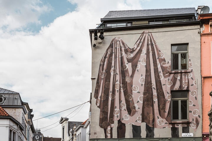 Gand : le street art feat Van Eyck Hyuro immeuble avec fresque